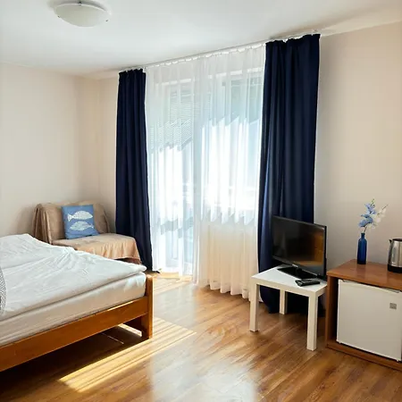 Domino مينزفوجة