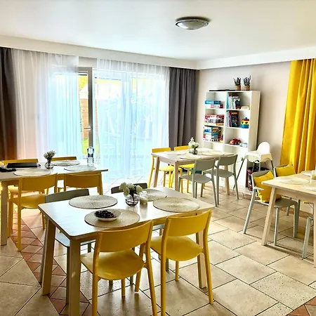 Domino 3* مينزفوجة