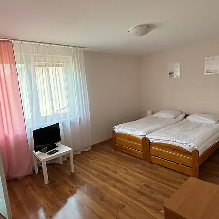 بيت ضيافة Domino