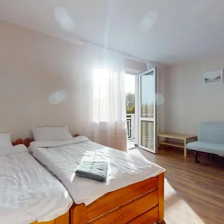 Domino 3* مينزفوجة