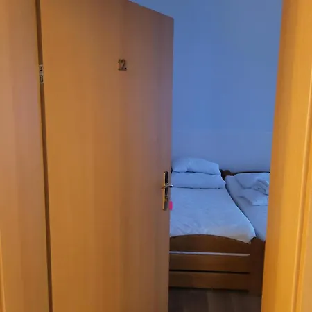 Domino Gæstehus 3*